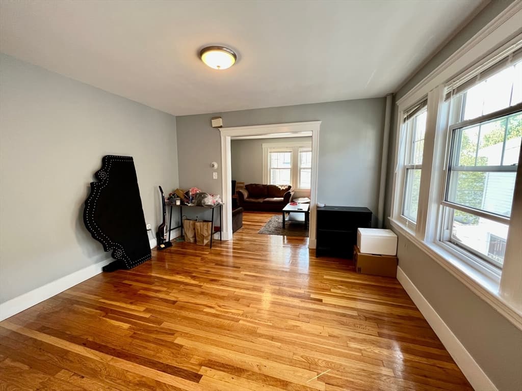 37 Sterling Street #2 photo 3