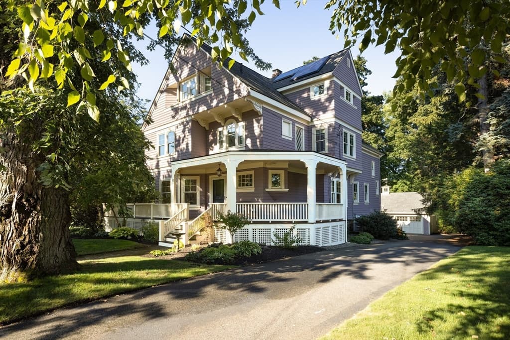 17 Winthrop Road photo 2