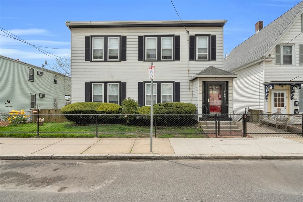 177 Leyden Street