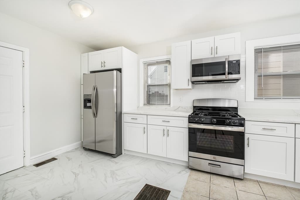 18-20 Benner Ave