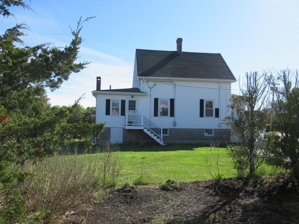 338 Rockland St photo 4