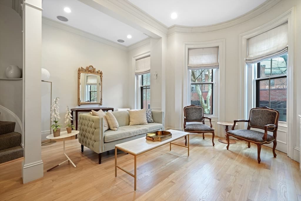43 Warren Ave #2