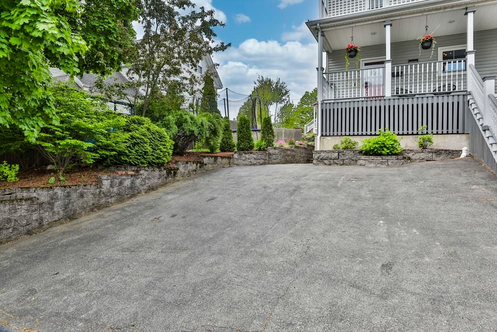 9 Pleasant St #9A photo 3