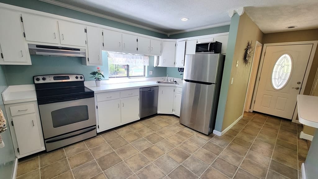 111 Coburn Ave #171 photo 2