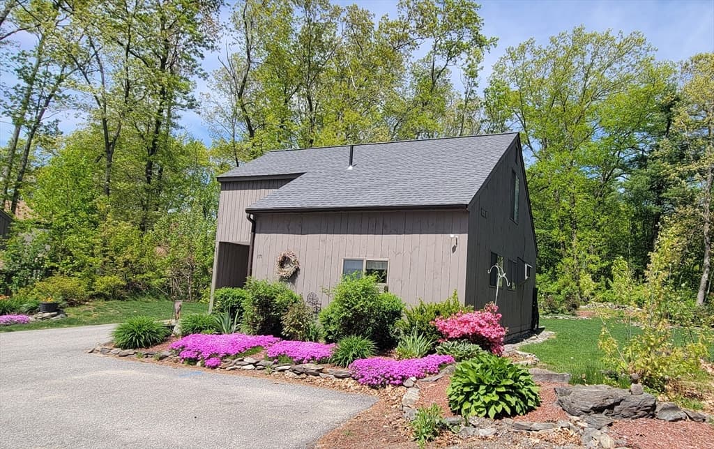 111 Coburn Ave #171