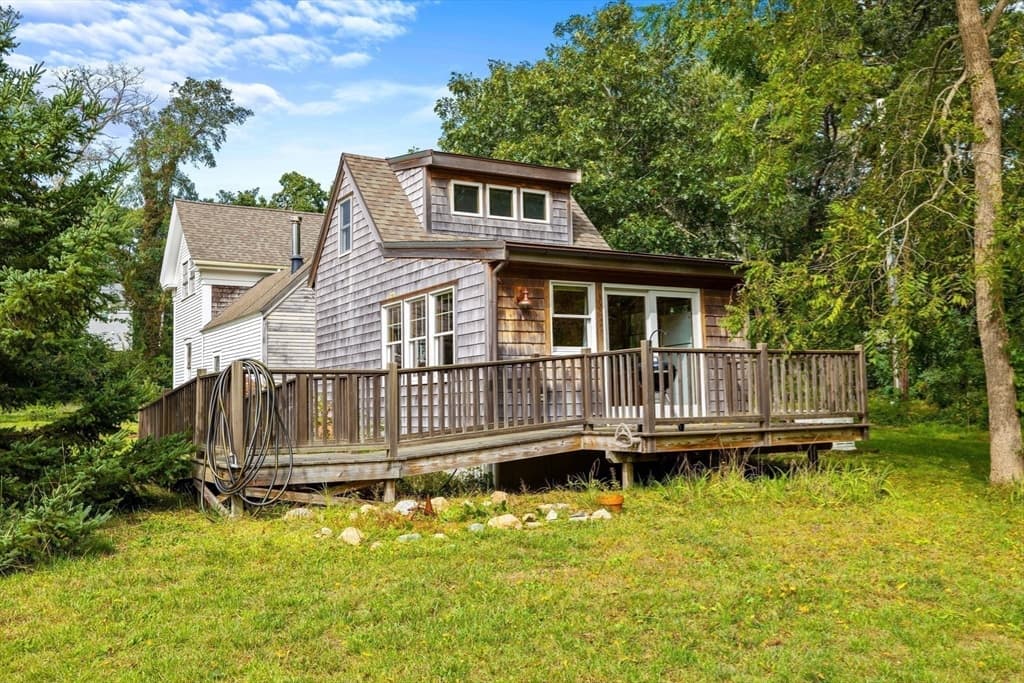 215 Paine Hollow Rd photo 3
