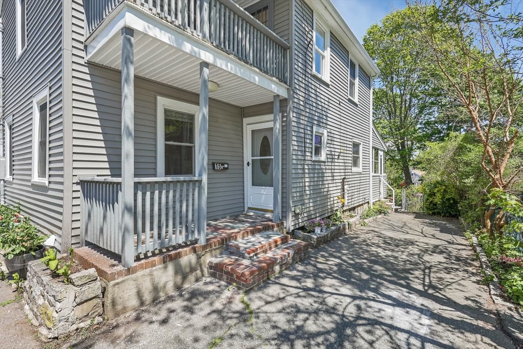 15 Varney St photo 2