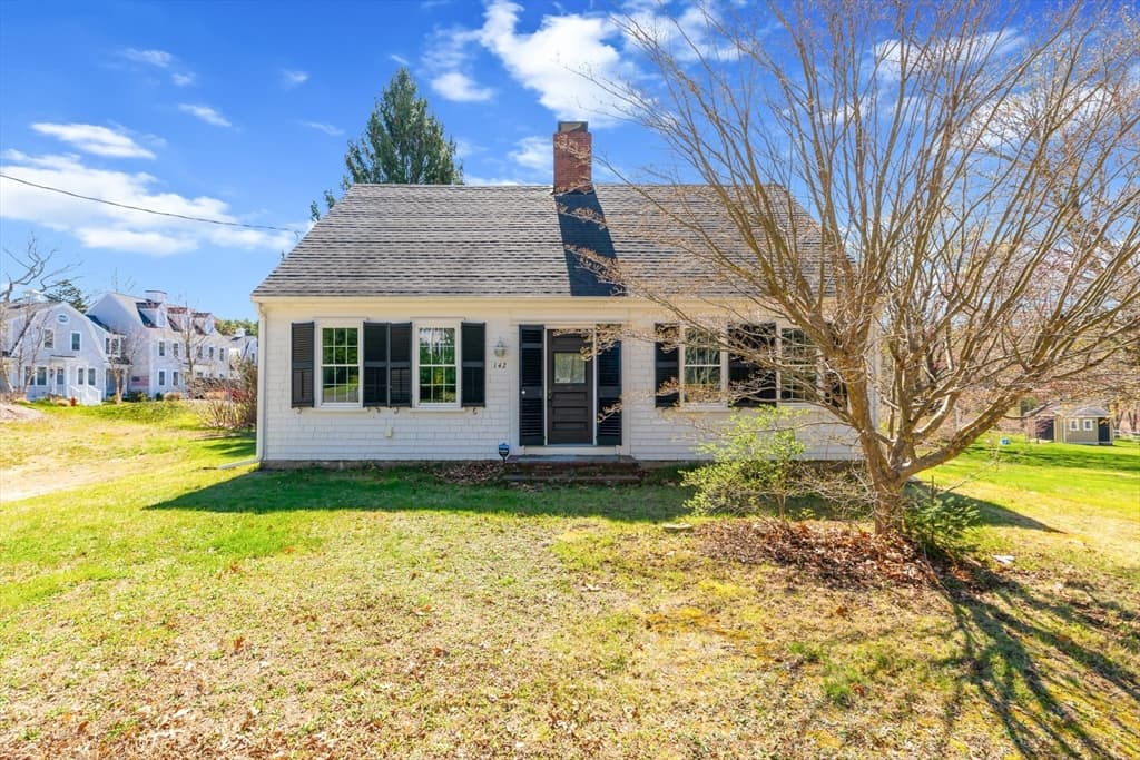 142 Elm St