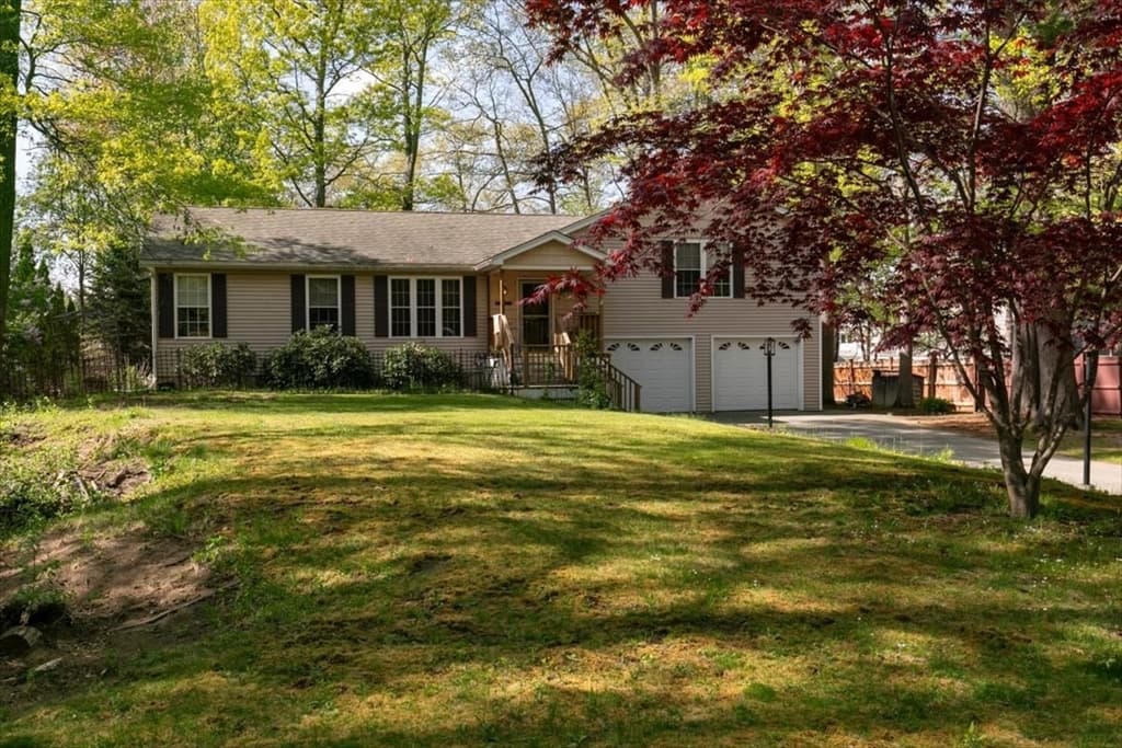 6 Hunt St. photo 2