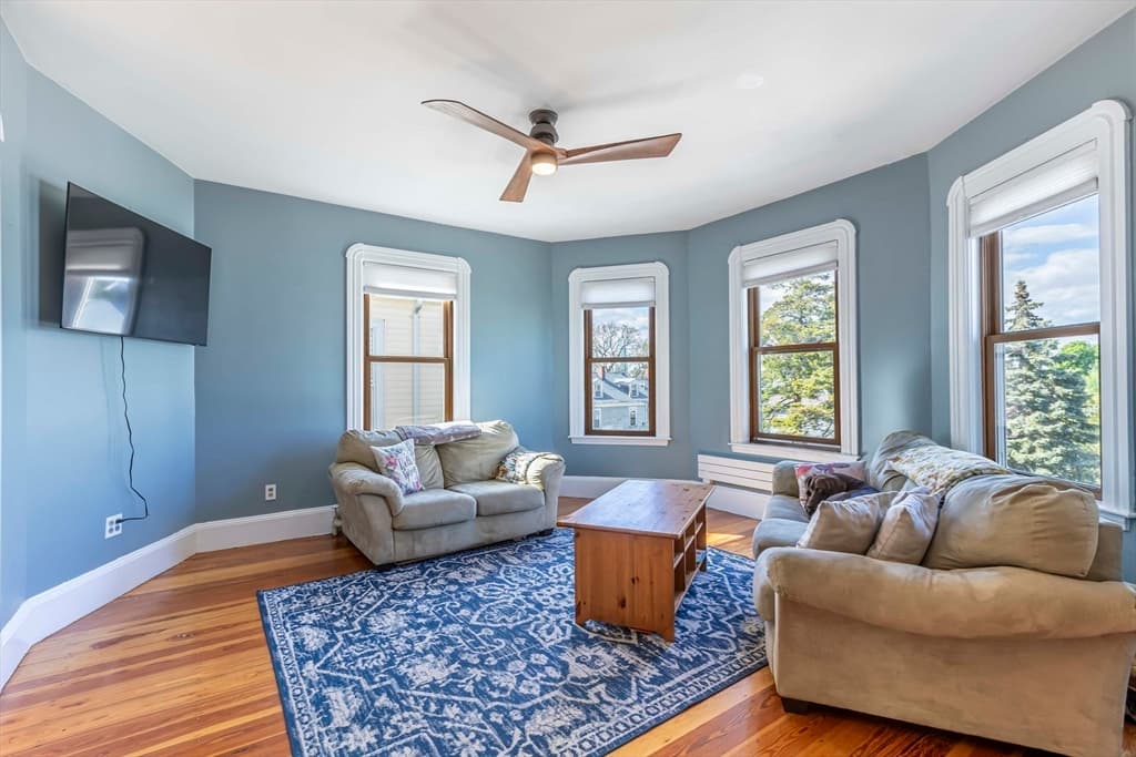 15 1/2 Mount Vernon Street #3 photo 3