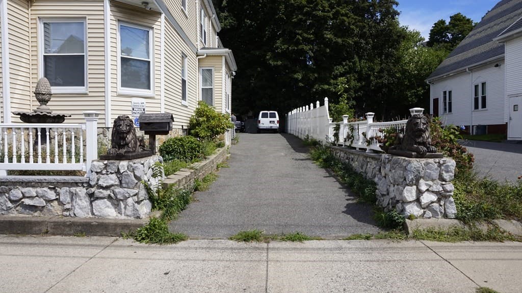 239 Eastern Ave photo 3