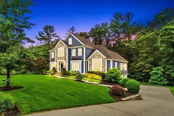 23 Little Meadow Way
