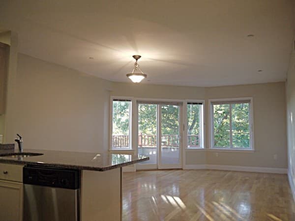 1522 Vfw Parkway #503 photo 3