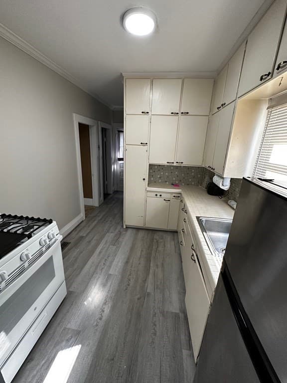 142 Harding Terrace #1 photo 3