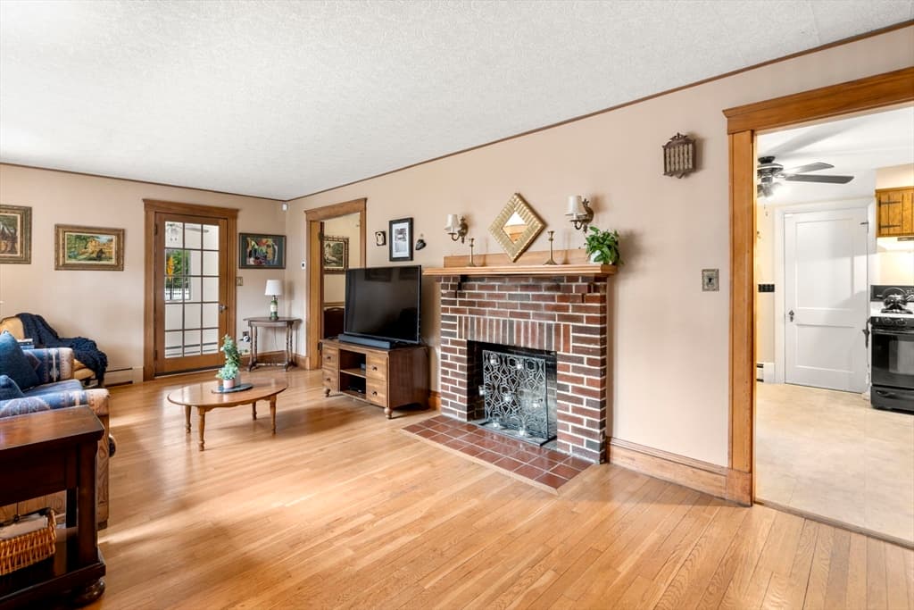 4 Henshaw Pl photo 2