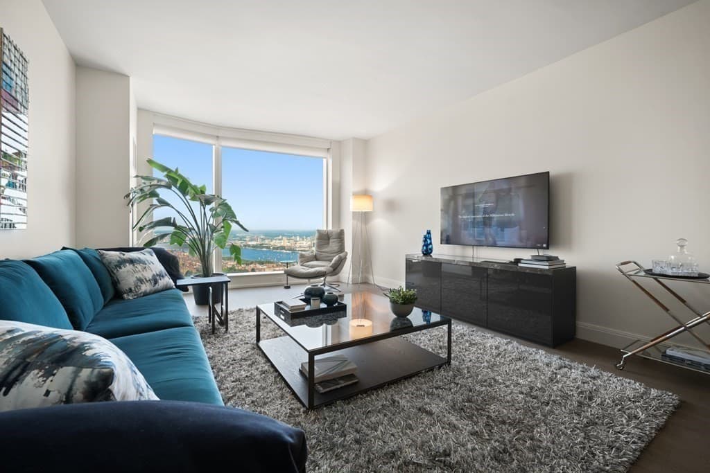 240 Devonshire Street #5803 photo 4