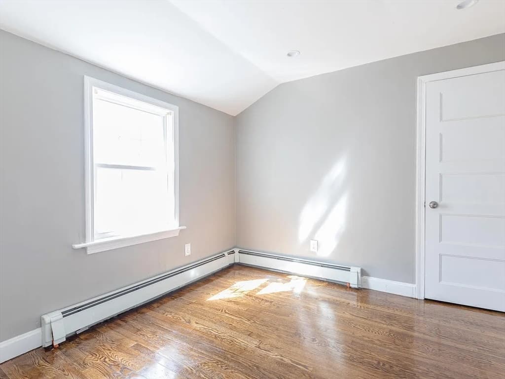 3 Holmfield Ave #1 photo 3