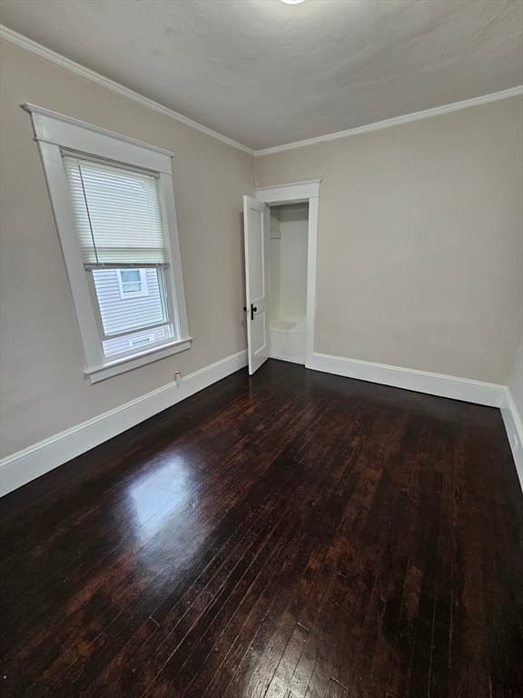 24 Washington St #2nd fl photo 5
