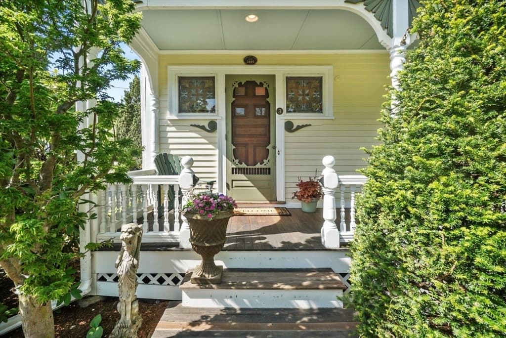 3 Cedar Ave photo 2