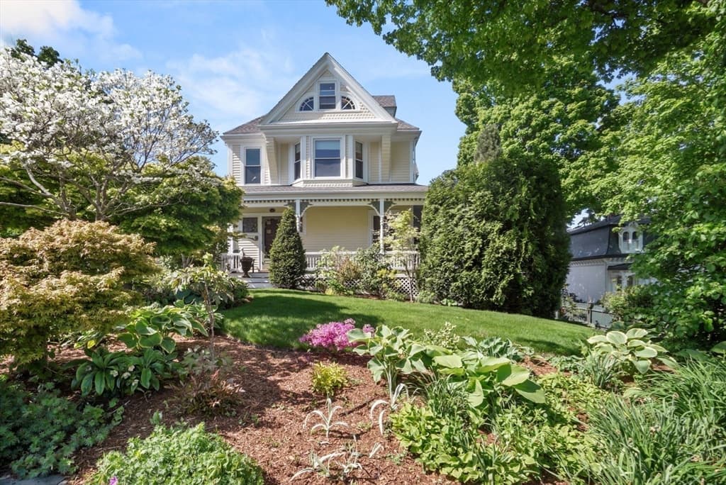 3 Cedar Ave photo 5