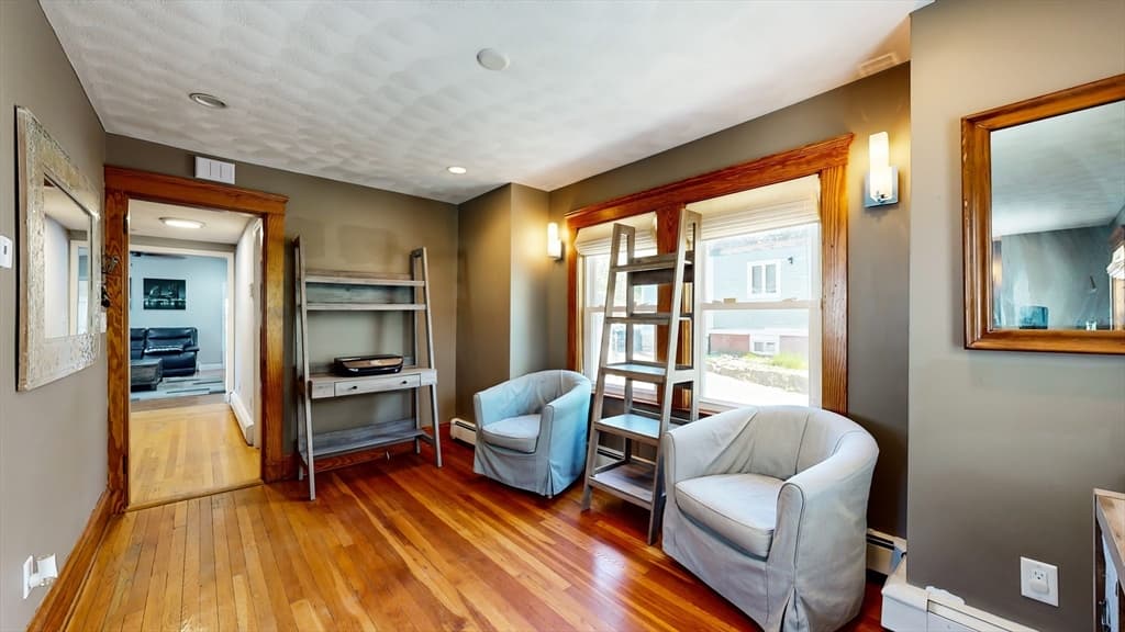 11 Atlantic Avenue photo 3