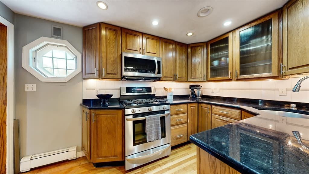 11 Atlantic Avenue photo 5