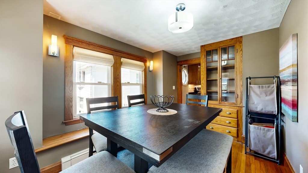 11 Atlantic Avenue photo 4