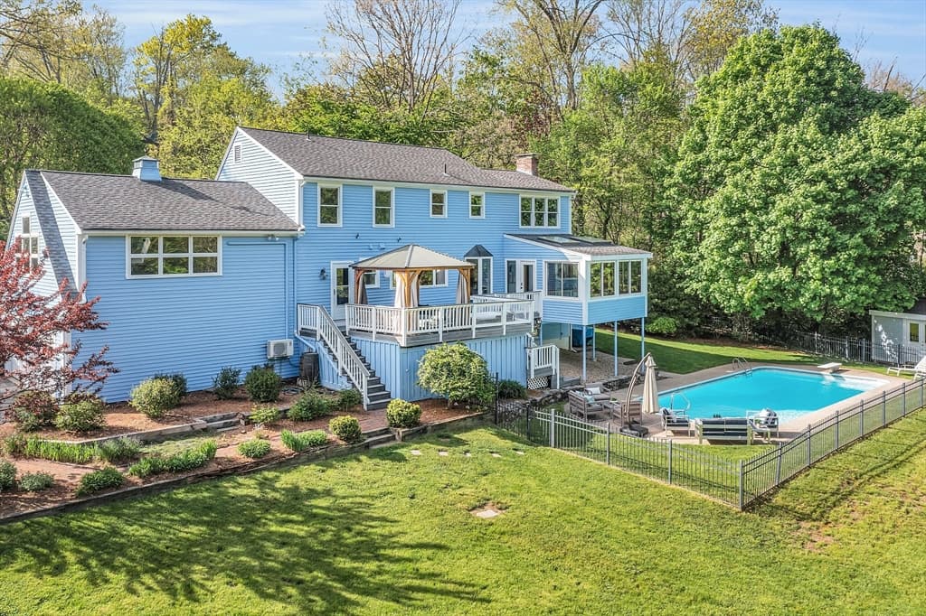 16 Bulette Road