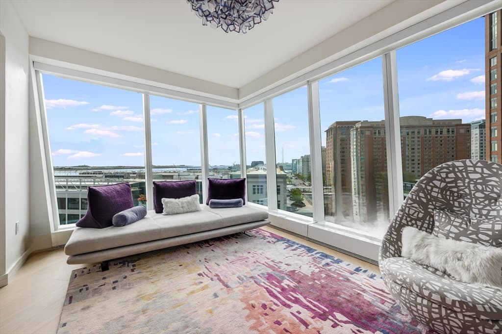 150 Seaport Blvd #9F photo 2