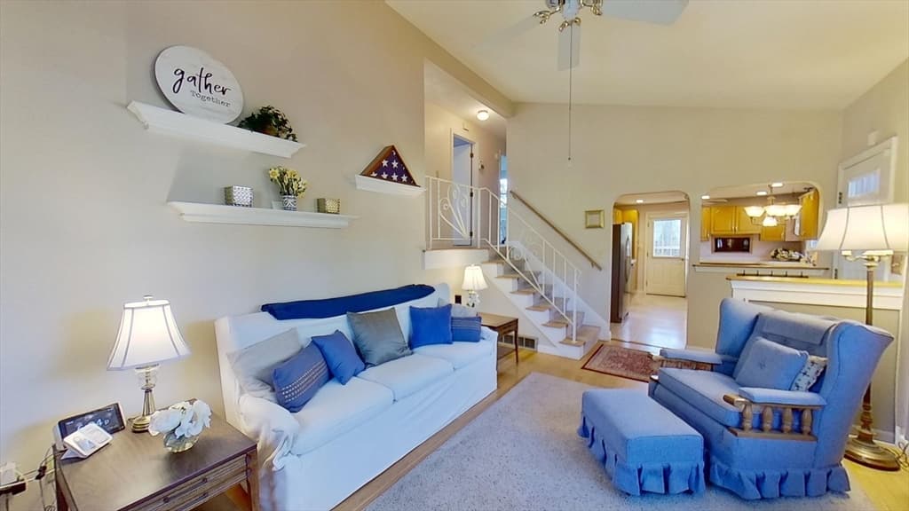 48 Edward St. photo 5