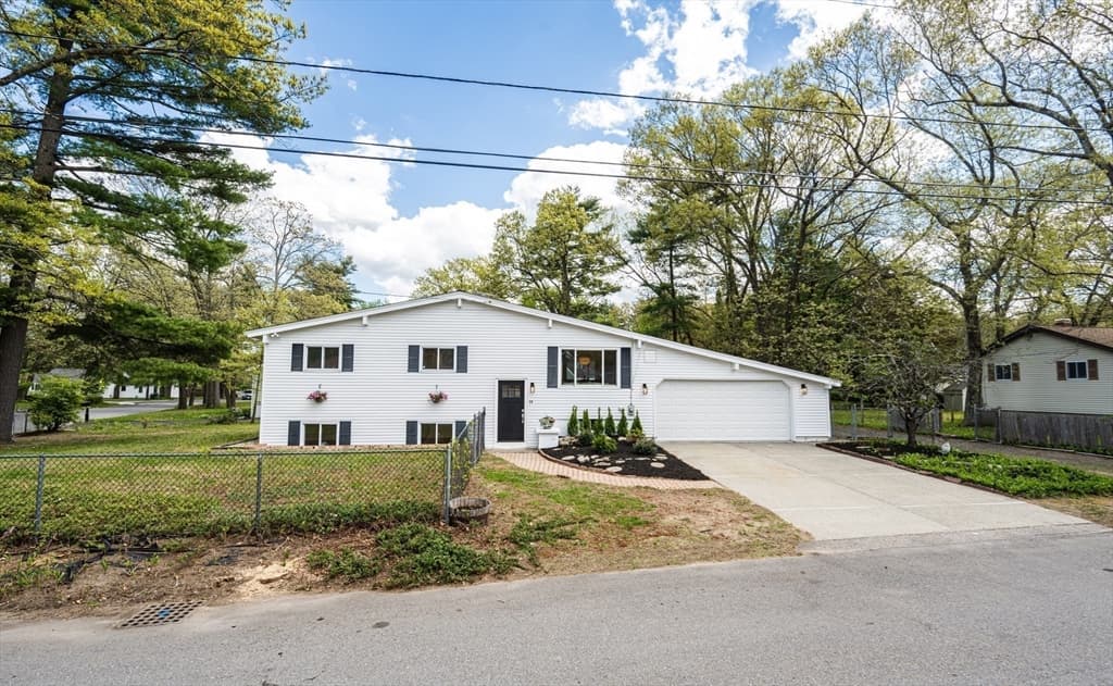 19 York Avenue photo 2