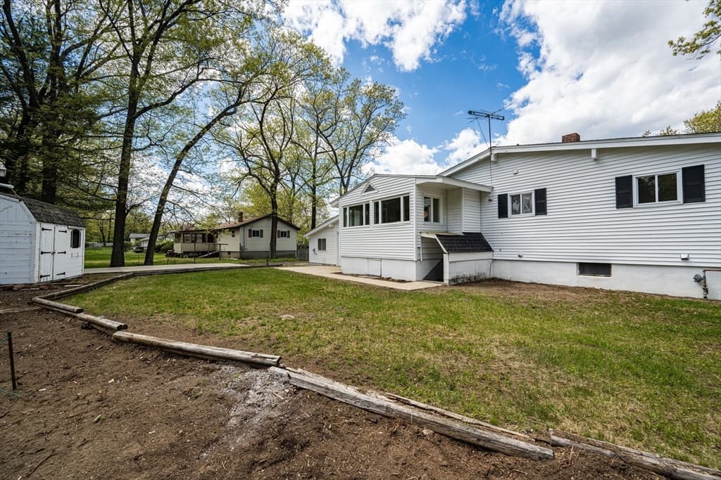 19 York Avenue photo 4