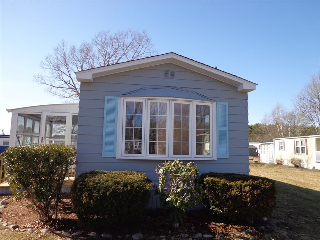 18 Bayberry Lane photo 2
