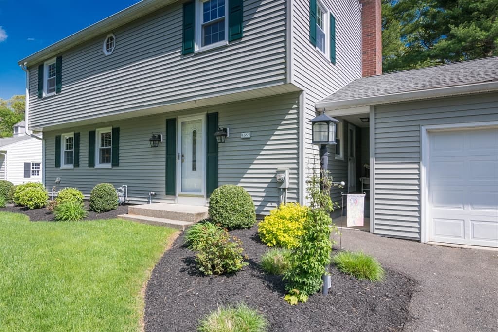 69 Parkedge Drive photo 2