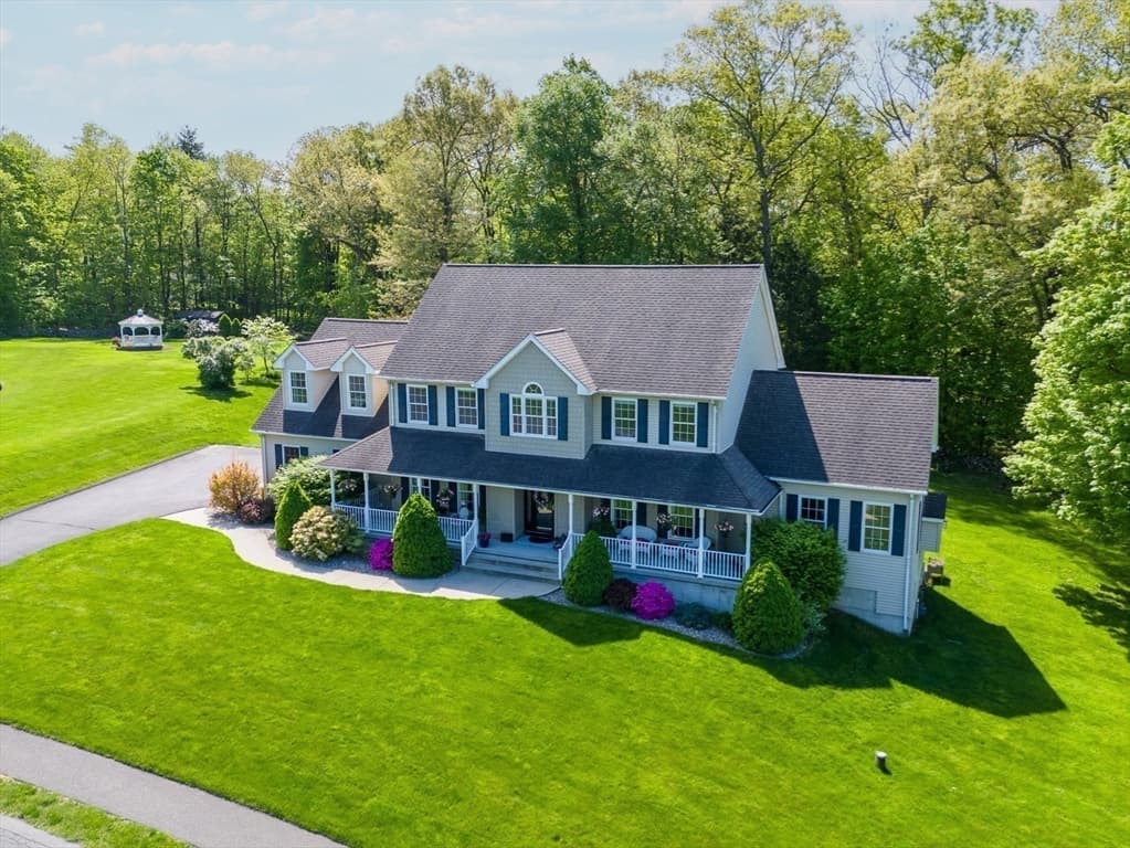 46 Cislak Drive photo 2