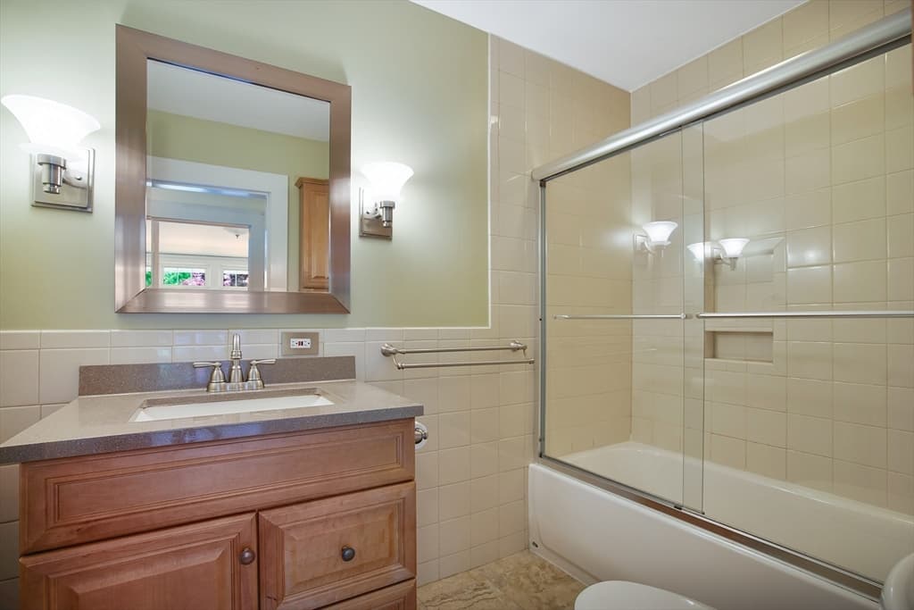 26 Rockview St. photo 5