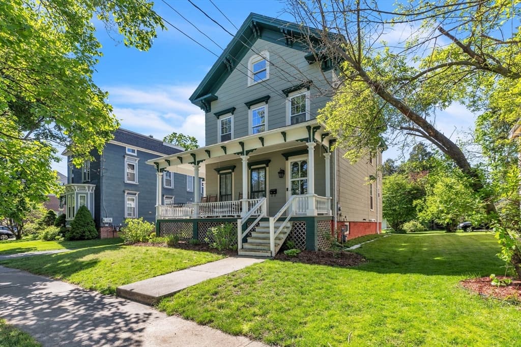 22 Pearl St photo 3