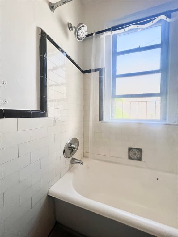 62 Queensberry St #309 photo 5