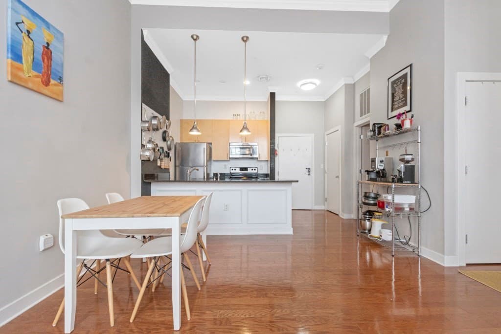 72 Ashland St #302 photo 2