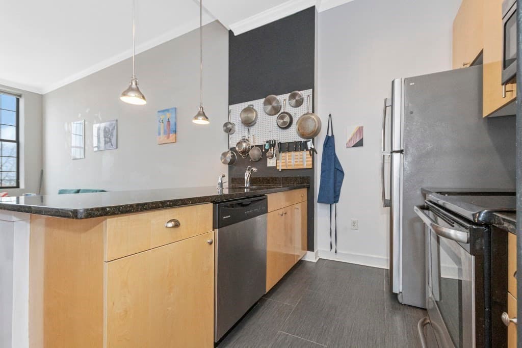 72 Ashland St #302 photo 3