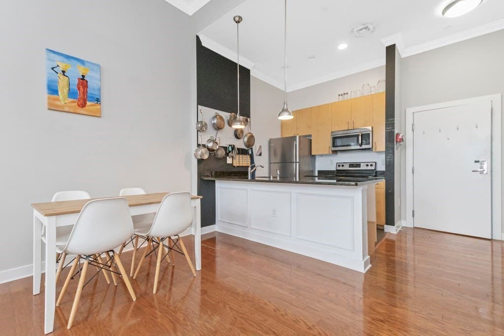 72 Ashland St #302
