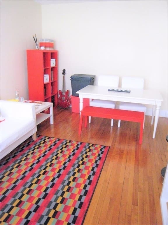 590 Washington St #3 photo 2