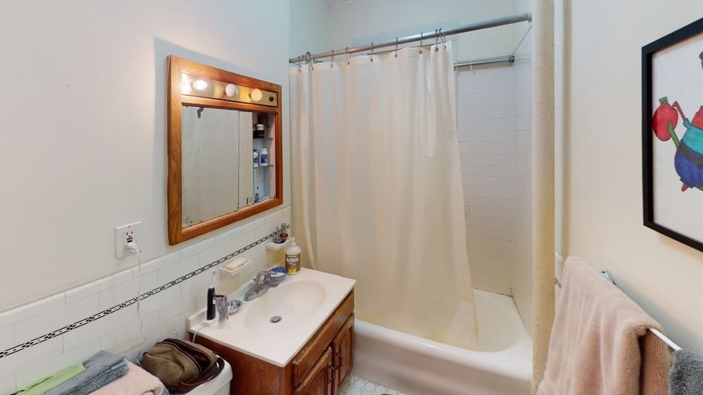 590 Washington St #3 photo 4