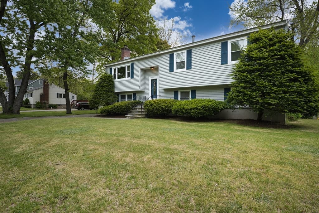 49 James Ave photo 2