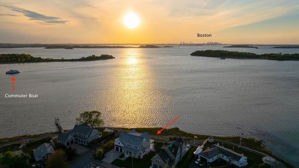 2 Beach Ln photo 2