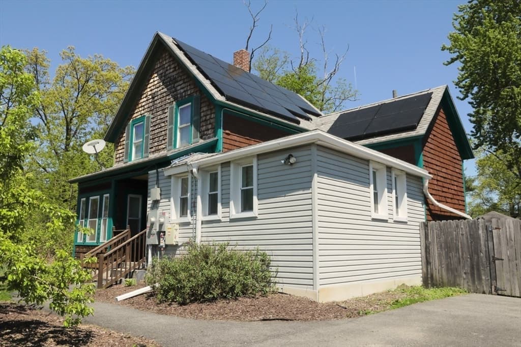 35 Thayer Ave photo 2