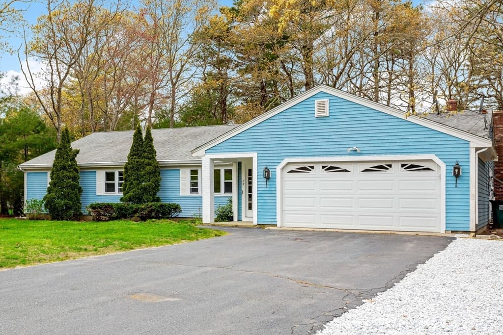 17 Foxglove Rd