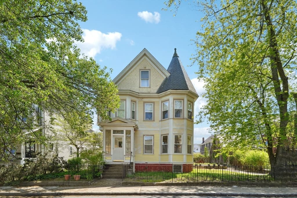 9 Kidder Ave #2