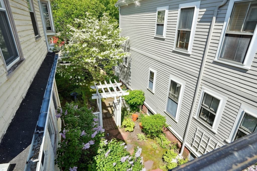 9 Kidder Ave #2 photo 4