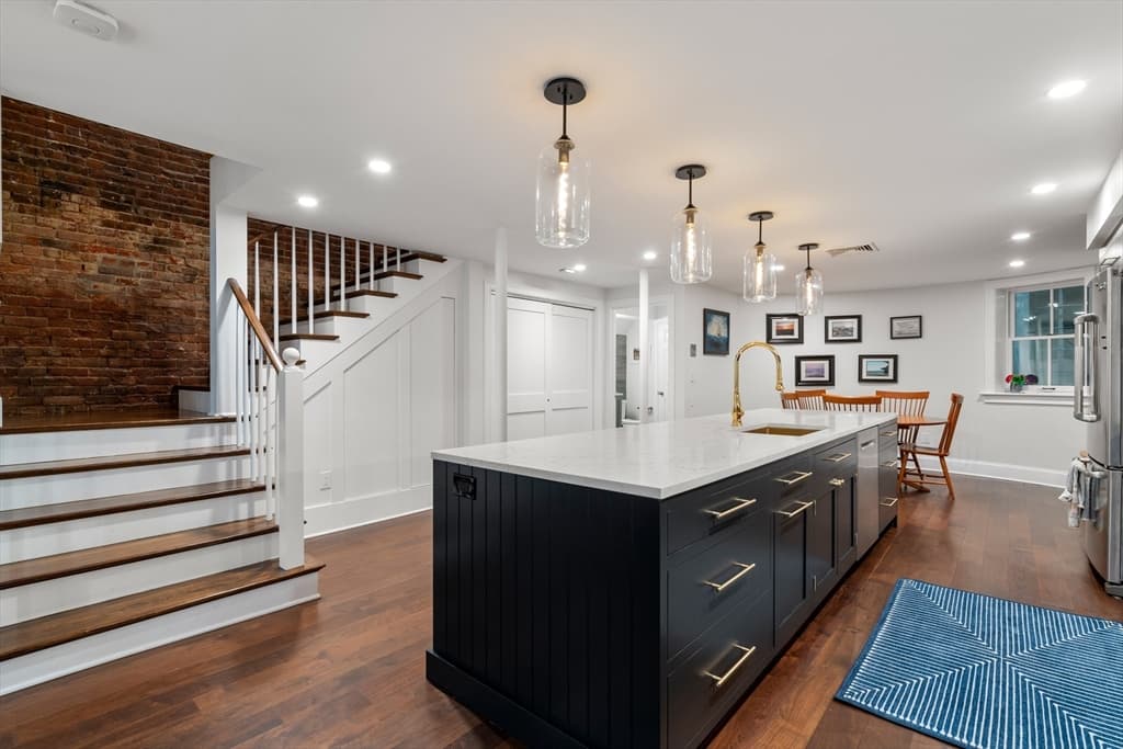 40 Dwight St #1 photo 5